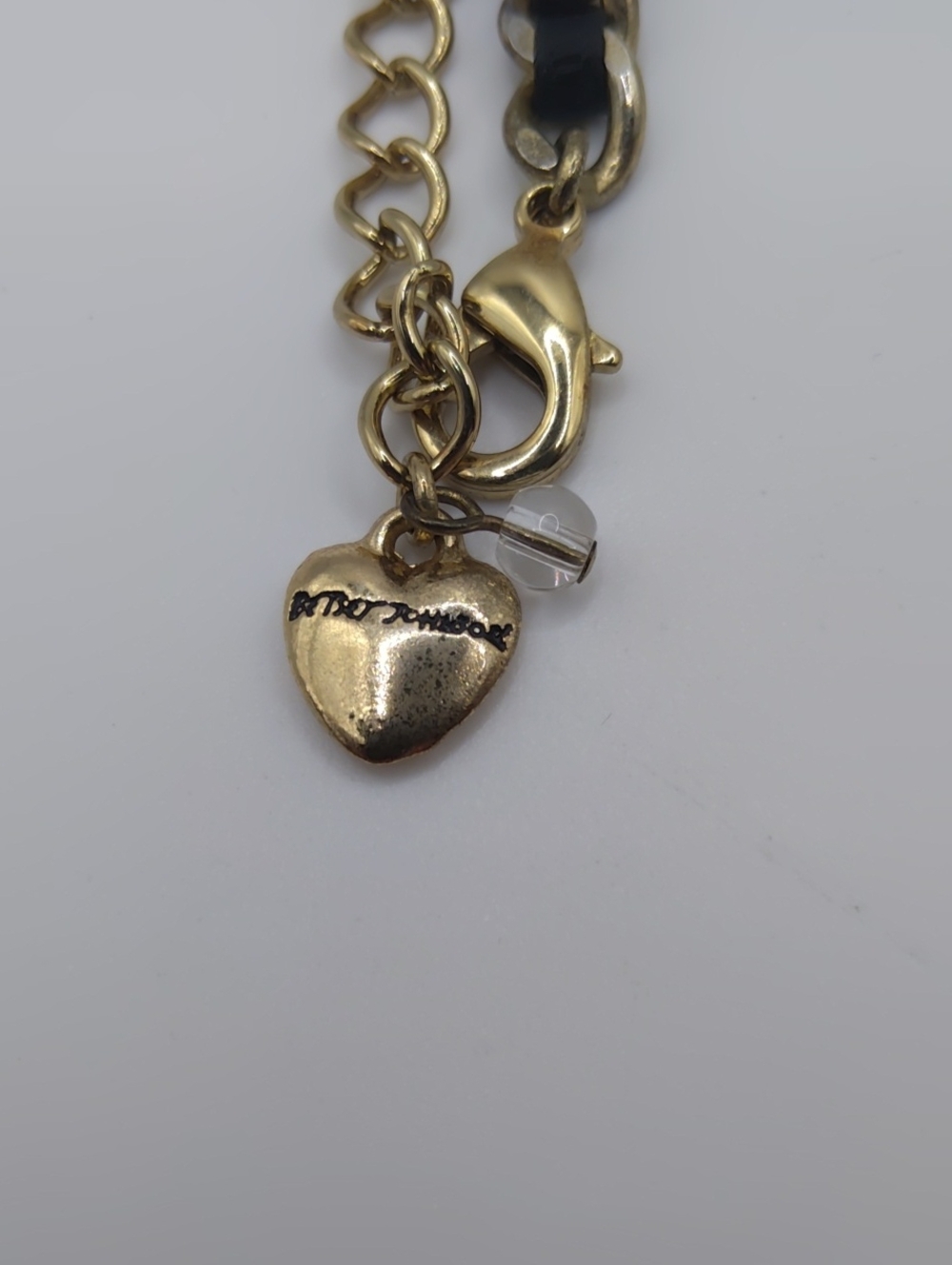 Betsey Johnson Vintage Lucite Bubble Heart Necklace - Picture 5 of 6